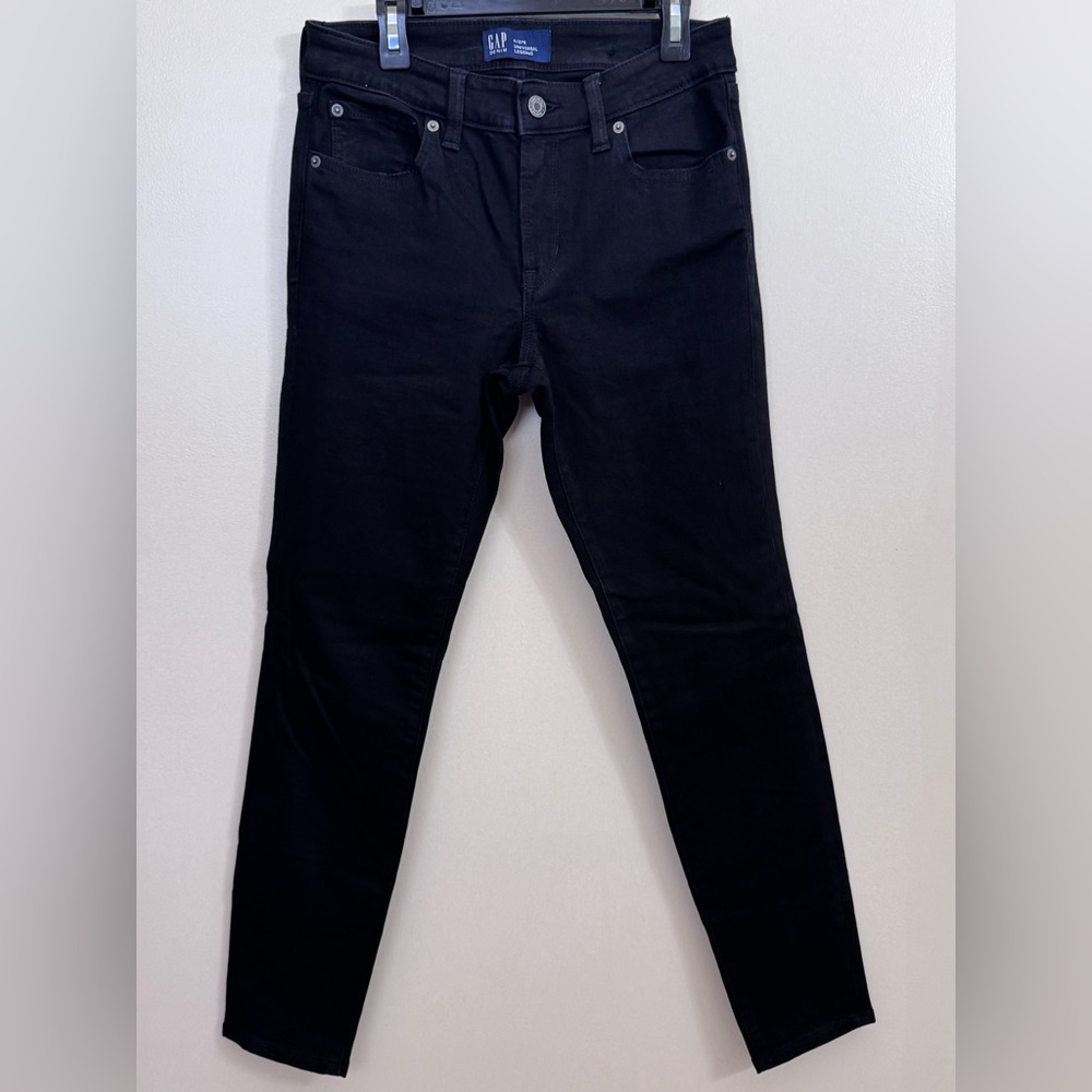 NWOT GAP Universal Legging Jeans